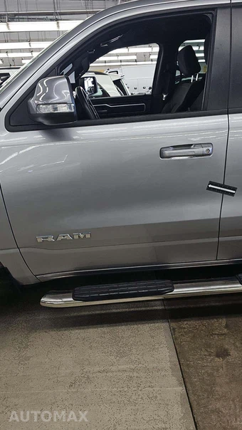 2022 Ram 1500 Big Horn Crew Cab Short Bed - miniatura 5