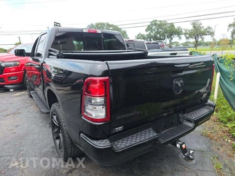 2022 Ram 1500 Big Horn Crew Cab Short Bed - miniatura 2