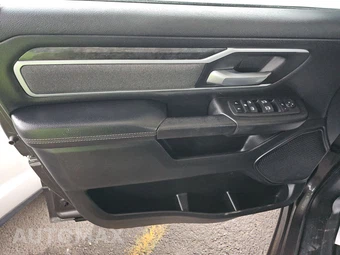 2022 Ram 1500 Big Horn Crew Cab Short Bed - miniatura 9