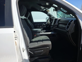 2022 Ram 1500 Big Horn Crew Cab Short Bed – miniatura 8