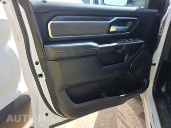 2022 Ram 1500 Big Horn Crew Cab Short Bed – miniatura 9