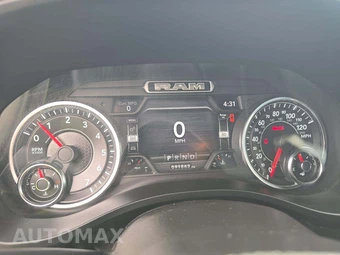 2022 Ram 1500 Big Horn Crew Cab Short Bed - miniatura 9