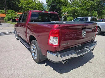 2022 Ram 1500 Big Horn Crew Cab Short Bed - miniatura 2