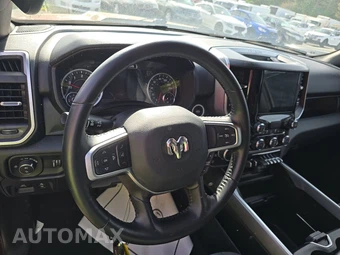 2022 Ram 1500 Big Horn Crew Cab Short Bed - miniatura 10