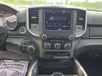 2022 Ram 1500 Big Horn Crew Cab Short Bed - miniatura 7