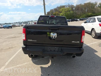 2022 Ram 1500 Big Horn Crew Cab Short Bed - miniatura 5