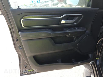 2022 Ram 1500 Big Horn Crew Cab Short Bed - miniatura 9