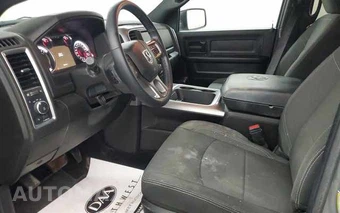 2022 Ram 1500 Classic Express Crew Cab Short Bed - miniatura 11