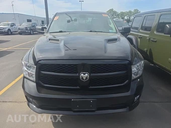 2022 Ram 1500 Classic Express Crew Cab Short Bed - miniatura 2