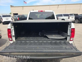 2022 Ram 1500 Classic Express Crew Cab Short Bed - miniatura 14