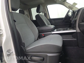 2022 Ram 1500 Classic Express Extended Cab Medium Bed - miniatura 8
