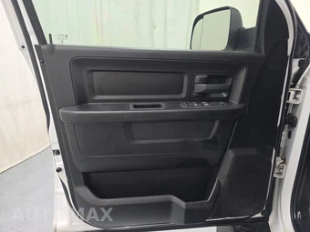 2022 Ram 1500 Classic Express Extended Cab Medium Bed - miniatura 9