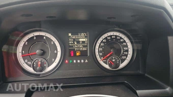 2022 Ram 1500 Classic Express Extended Cab Medium Bed - miniatura 19