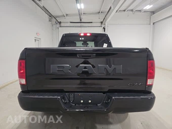 2022 Ram 1500 Classic Express Extended Cab Medium Bed - miniatura 5