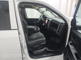 2022 Ram 1500 Classic Express Extended Cab Medium Bed - miniatura 8
