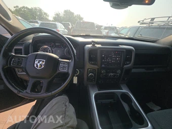 2022 Ram 1500 Classic Express Extended Cab Medium Bed - miniatura 11