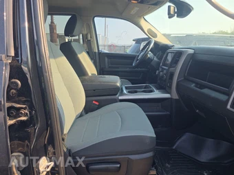2022 Ram 1500 Classic Express Extended Cab Medium Bed - miniatura 8