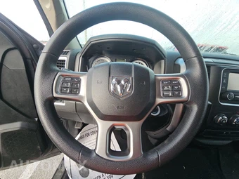 2022 Ram 1500 Classic SLT Crew Cab Short Bed - miniatura 10