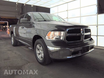 2022 Ram 1500 Classic SLT Crew Cab Short Bed - miniatura 3