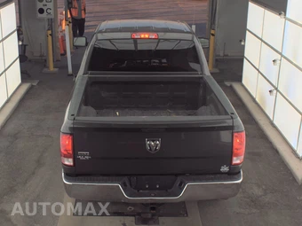 2022 Ram 1500 Classic SLT Crew Cab Short Bed - miniatura 5