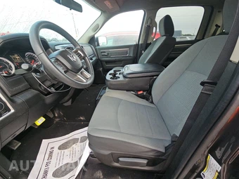 2022 Ram 1500 Classic SLT Crew Cab Short Bed - miniatura 7