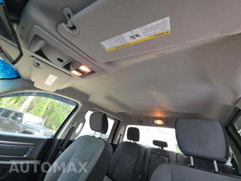 2022 Ram 1500 Classic SLT Crew Cab Short Bed - miniatura 11
