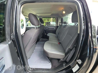 2022 Ram 1500 Classic SLT Crew Cab Short Bed - miniatura 13