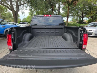 2022 Ram 1500 Classic SLT Crew Cab Short Bed - miniatura 14