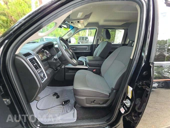 2022 Ram 1500 Classic SLT Crew Cab Short Bed - miniatura 6