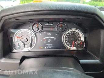 2022 Ram 1500 Classic SLT Crew Cab Short Bed - miniatura 9