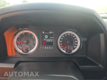 2022 Ram 1500 Classic SLT Crew Cab Short Bed - miniatura 12