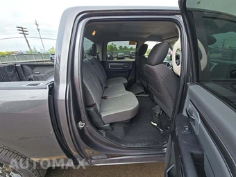 2022 Ram 1500 Classic SLT Crew Cab Short Bed - miniatura 13