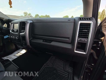 2022 Ram 1500 Classic SLT Crew Cab Short Bed - miniatura 16