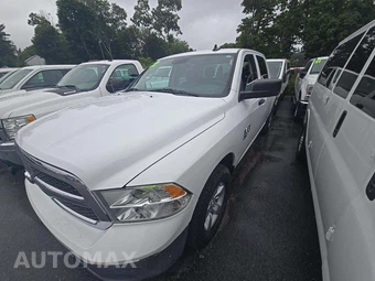 2022 Ram 1500 Classic SLT Crew Cab Short Bed