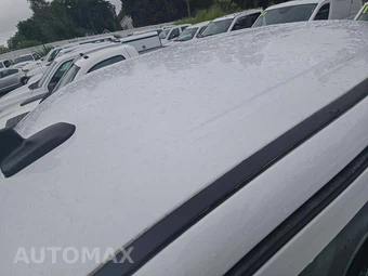 2022 Ram 1500 Classic SLT Crew Cab Short Bed - miniatura 12