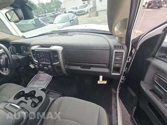 2022 Ram 1500 Classic SLT Crew Cab Short Bed - miniatura 19