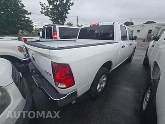 2022 Ram 1500 Classic SLT Crew Cab Short Bed - miniatura 3