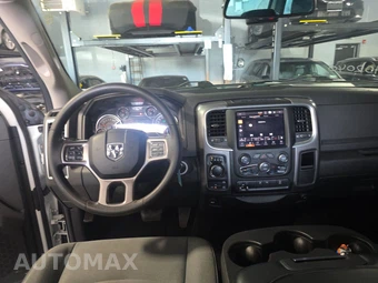 2022 Ram 1500 Classic SLT Crew Cab Short Bed - miniatura 11