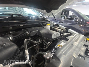 2022 Ram 1500 Classic SLT Crew Cab Short Bed - miniatura 15