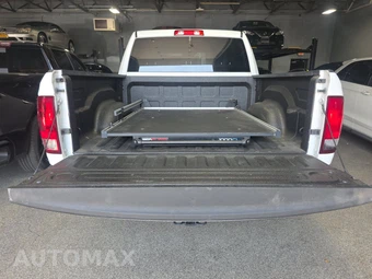 2022 Ram 1500 Classic SLT Crew Cab Short Bed - miniatura 16