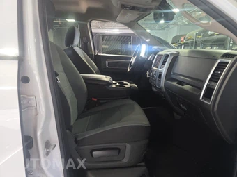 2022 Ram 1500 Classic SLT Crew Cab Short Bed - miniatura 8