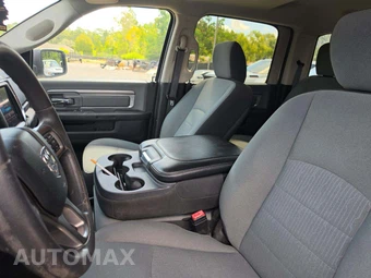 2022 Ram 1500 Classic SLT Crew Cab Short Bed - miniatura 3