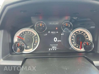 2022 Ram 1500 Classic SLT Crew Cab Short Bed - miniatura 6