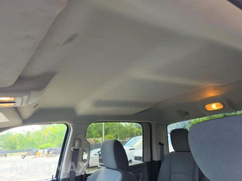 2022 Ram 1500 Classic SLT Crew Cab Short Bed - miniatura 8