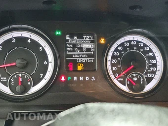 2022 Ram 1500 Classic Tradesman Crew Cab Medium Bed – miniatura 12