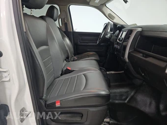 2022 Ram 1500 Classic Tradesman Crew Cab Medium Bed – miniatura 8