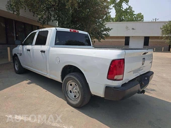 2022 Ram 1500 Classic Tradesman Crew Cab Medium Bed - miniatura 2