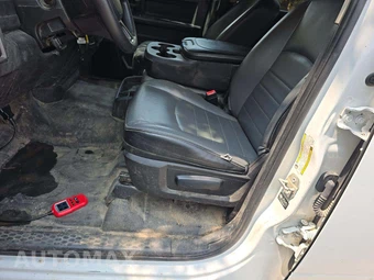 2022 Ram 1500 Classic Tradesman Crew Cab Medium Bed - miniatura 6