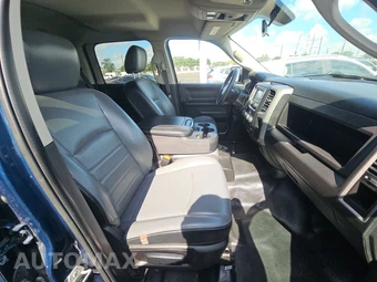 2022 Ram 1500 Classic Tradesman Crew Cab Short Bed - miniatura 8