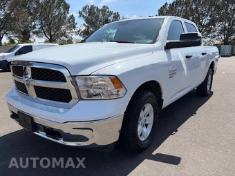 2022 Ram 1500 Classic Tradesman Crew Cab Short Bed - samochód z USA z aukcji Manheim, oferta Kup Teraz w AUTOMAX